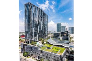 88 SW 7th St, Miami, FL 33130, Sold 12/23/21