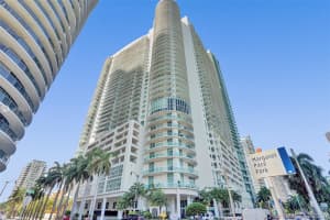 1800 N Bayshore Dr, Miami, FL 33132, Sold 10/20/21