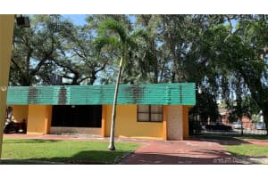 666 W 81st St, Hialeah, FL 33014, Sold 11/19/21
