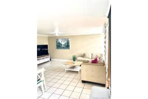 9151 Fontainebleau Blvd, Miami, FL 33172, Sold 01/19/22