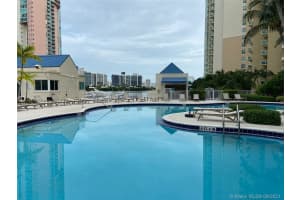 3340 NE 190th St, Aventura, FL 33180, Sold 10/15/21