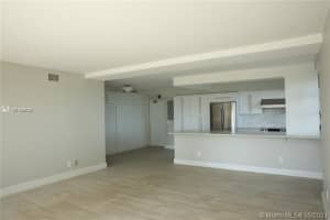1430 Brickell Bay Dr, Miami, FL 33131, Sold 02/18/22