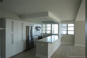 1430 Brickell Bay Dr, Miami, FL 33131, Sold 02/18/22