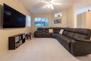 7513 NW 3rd Ct, Plantation, FL 33317, Sold 11/15/21