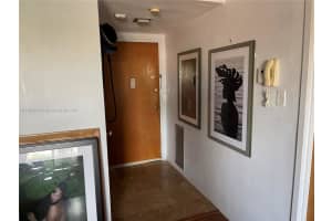 8400 Byron Ave #5e, Miami, FL 33141, Sold 06/17/22