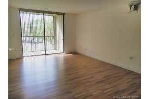 8075 SW 107th Ave, Miami, FL 33173, Sold 01/27/22