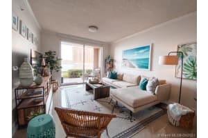 17100 N Bay Rd, Sunny Isles Beach, FL 33160, Sold 12/10/21