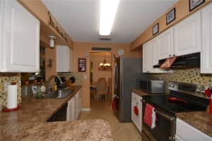 8100 NW 96th Terrace, Tamarac, FL 33321, Sold 10/29/21