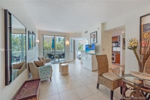 110 Washington Ave, Miami Beach, FL 33139, Sold 10/29/21