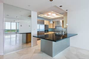 100 South Pointe Dr, Miami Beach, FL 33139, Sold 03/15/22