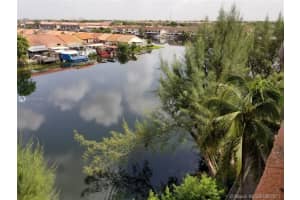 2735 W 52nd St, Hialeah, FL 33016, Sold 02/10/22