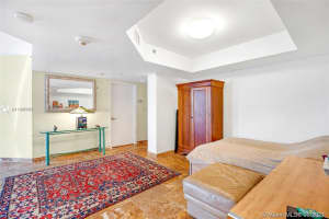 16485 Collins Ave, Sunny Isles Beach, FL 33160, Sold 11/30/21