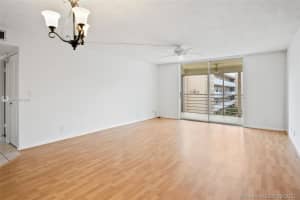 414 SE 10th St, Dania Beach, FL 33004, Sold 12/10/21