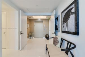 2711 S Ocean Dr, Hollywood, FL 33019, Sold 03/15/22