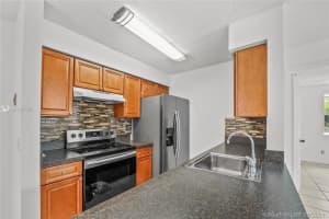 10461 NW 7th St, Pembroke Pines, FL 33026, Sold 11/30/21