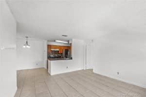 10461 NW 7th St, Pembroke Pines, FL 33026, Sold 11/30/21