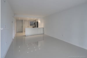 1331 Lincoln Rd, Miami Beach, FL 33139, Sold 10/13/21