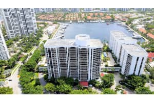 3640 Yacht Club Dr, Aventura, FL 33180, Sold 10/15/21