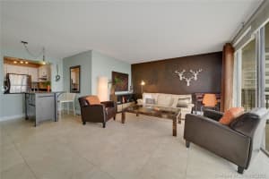 3031 N Ocean Blvd, Fort Lauderdale, FL 33308, Sold 12/30/21