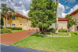 10365 NW 46th St, Doral, FL 33178, Sold 12/15/21