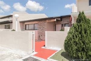 19555 NW 55th Cir Pl, Miami Gardens, FL 33055, Sold 01/03/22