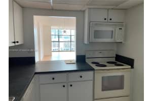 600 Parkview Dr # 1132, Hallandale Beach, FL 33009, Sold 12/17/21