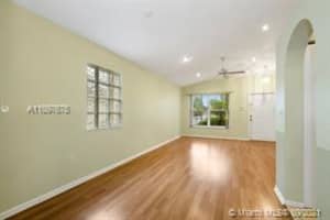 11901 SW 7th St, Pembroke Pines, FL 33025, Sold 10/27/21