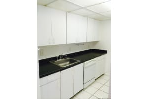 500 NE 2nd St, Dania Beach, FL 33004, Sold 03/07/22