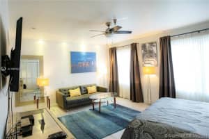 530 Ocean Dr, Miami Beach, FL 33139, Sold 10/08/21