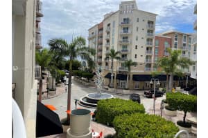 7270 N Kendall Dr APT B208, Miami, FL 33156, Sold 12/10/21