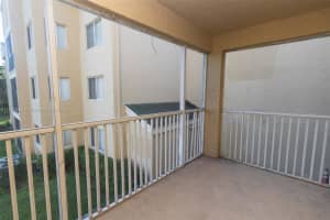 5760 Rock Island Rd, Tamarac, FL 33319, Sold 04/19/22