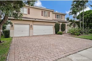 20431 NW 7th Ct, Miami, FL 33169, Sold 11/15/21