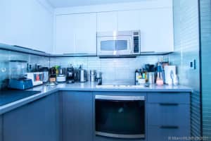 520 West Ave, Miami Beach, FL 33139, Sold 01/26/22