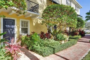 2285 NE 9th Ave, Wilton Manors, FL 33305, Sold 10/27/21
