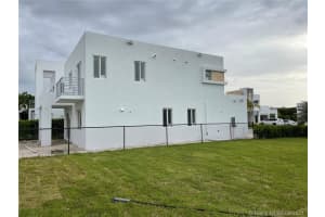 6743 NW 103rd Pl, Doral, FL 33178, Sold 02/15/22