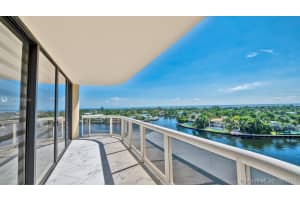 20191 E Country Club Dr, Miami, FL 33180, Sold 11/15/21