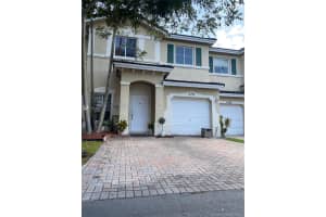 5715 NW 112th Path, Doral, FL 33178, Sold 11/04/21