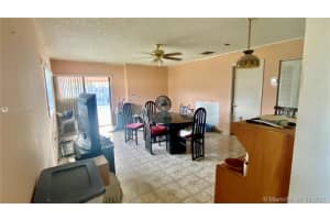 21331 NW 40th Cir Ct, Miami Gardens, FL 33055, Sold 11/03/21