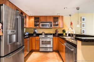 345 Ocean Dr, Miami Beach, FL 33139, Sold 04/04/22