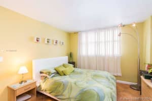 345 Ocean Dr, Miami Beach, FL 33139, Sold 04/04/22