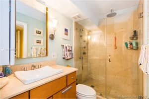 345 Ocean Dr, Miami Beach, FL 33139, Sold 04/04/22