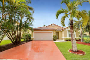 2388 NW 184th Terrace, Pembroke Pines, FL 33029, Sold 10/08/21
