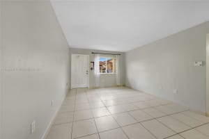 17308 NW 74th Ave, Hialeah, FL 33015, Sold 01/20/22