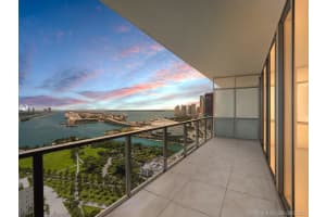 1100 Biscayne Blvd, Miami, FL 33132, Sold 11/01/21