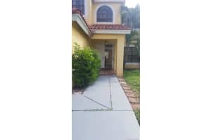 1451 SW 88th Ave, Pembroke Pines, FL 33025, Sold 01/05/22