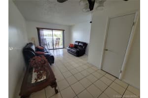 2756 W 60th St #56e, Hialeah, FL 33016, Sold 11/17/21