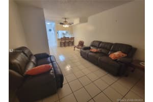 2756 W 60th St #56e, Hialeah, FL 33016, Sold 11/17/21