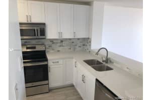 1401 Bay Rd, Miami Beach, FL 33139, Sold 12/03/21
