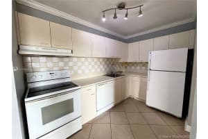 10431 N Kendall Dr APT D407, Miami, FL 33176, Sold 11/12/21