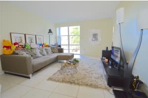 17620 Atlantic Blvd, Sunny Isles Beach, FL 33160, Sold 12/30/21